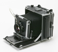 これは「Linhof」という大型カメラ。私の好きなカメラのひとつ