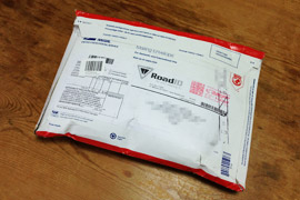 日本郵便のレターパックみたいな梱包
