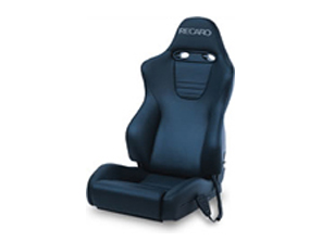 フルキャストスタジアム宮城のベンチは「RECARO」なんだぁ～。ほ～。