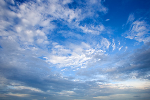 大晦日のバリ島スミニャックの空