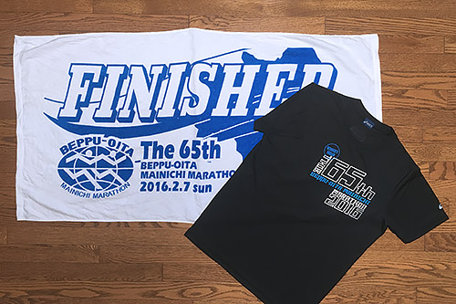 FinisherタオルとTシャツ