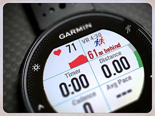 Garmin Forerunner 235 浅いレビュー(10) CIQアプリ『Fields of Gold』Data Field多項目表示のVirtual Runnerはありそうでなかった