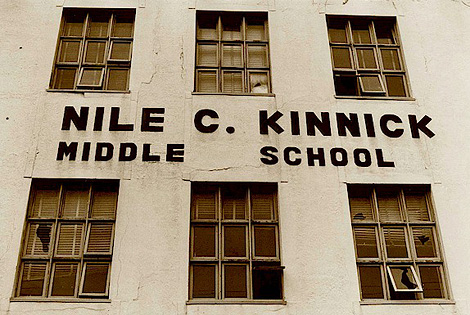 NILE C KINNICK HIGH SCHOOL